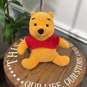 Vintage Disney Mattel Inc/ Fisher-Price, Inc Winnie the Pooh "Love to Hug" Talks